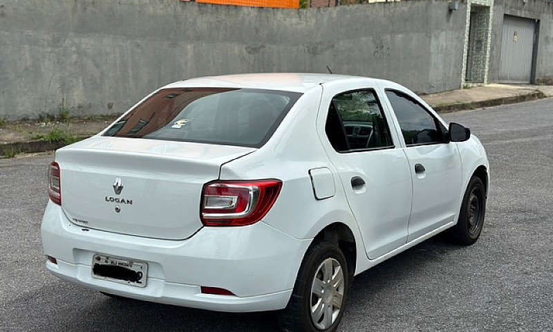 Renault Logan 1.0 20...