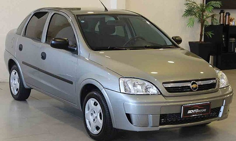 Chevrolet Corsa Seda...