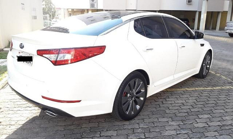 Kia Motors Optima 2....