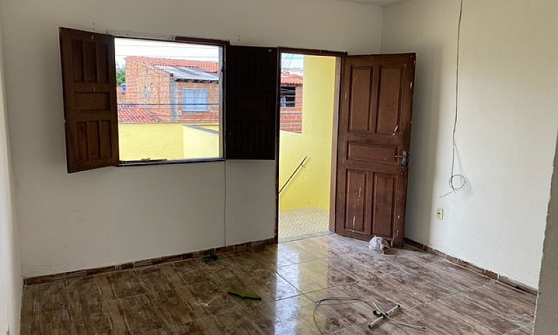 Aluga-Se Casa No Cjt...