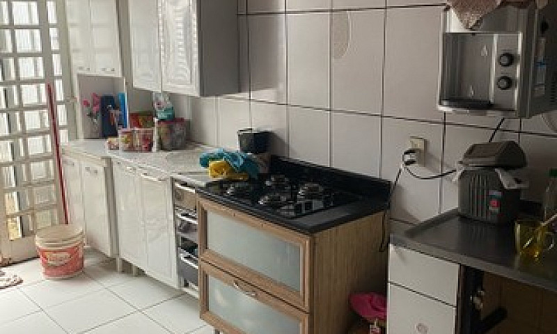 Vendo Casa Com Ponto...