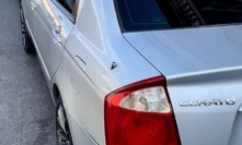 Kia Cerato 2006 Segu...