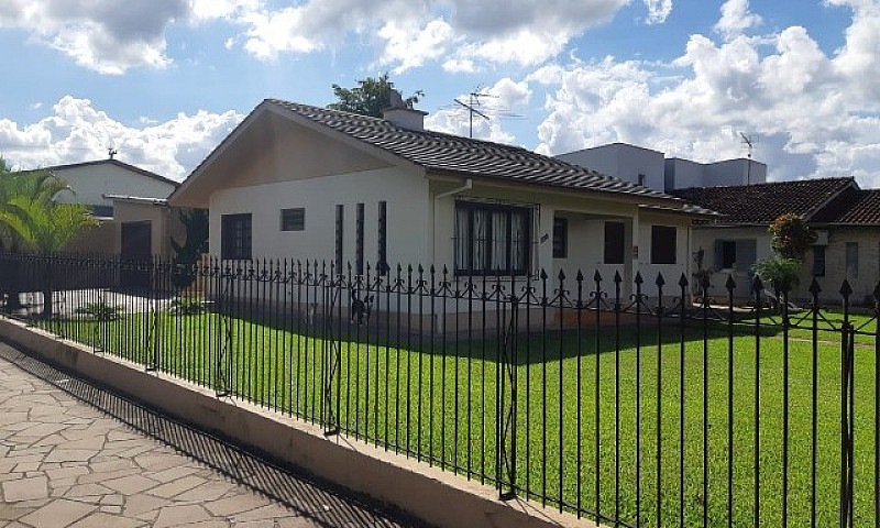 Casa Com 3 Quartos ...