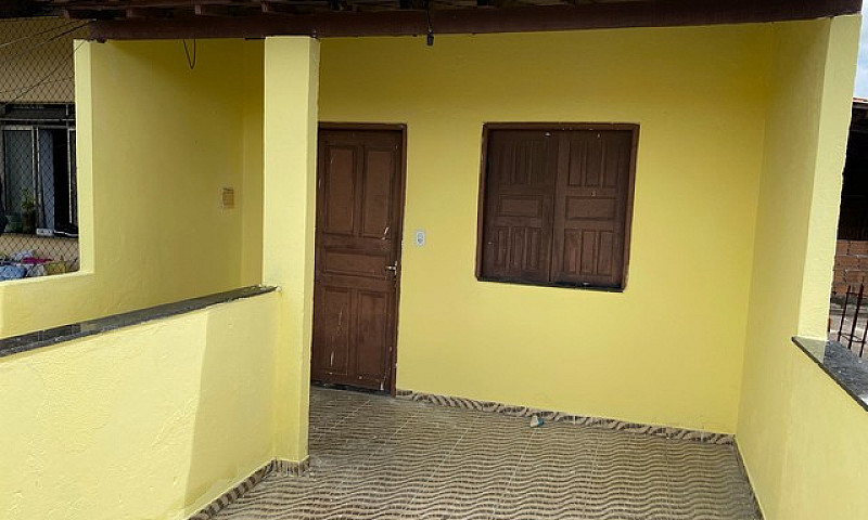 Aluga-Se Casa No Cjt...