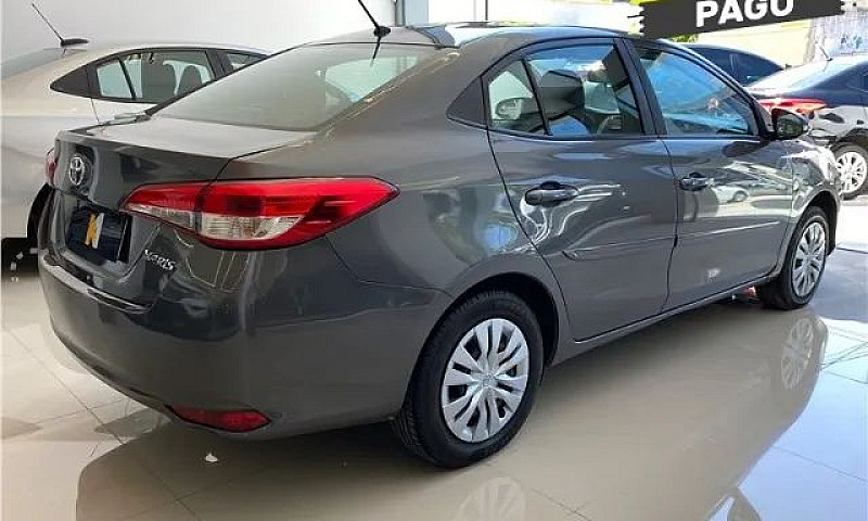 Toyota Yaris Sedan 1...
