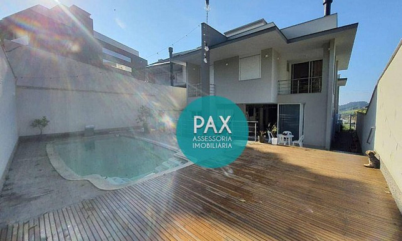 Casa Com 3 Dormitóri...