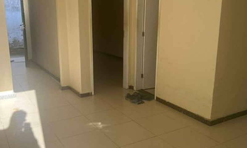 Casa Um Quarto Coroa...