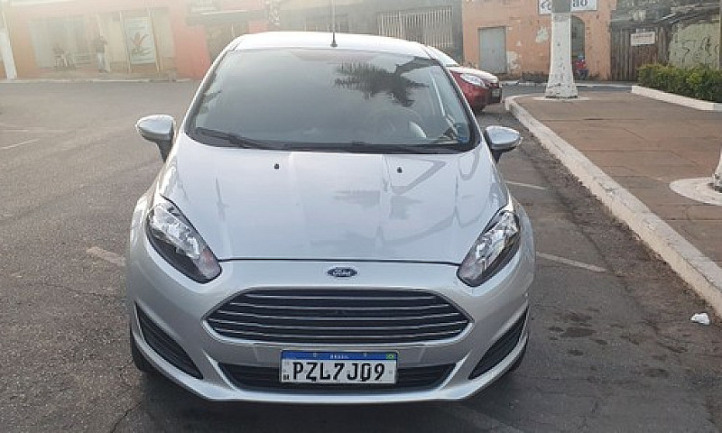New Fiesta 1.6 Compl...