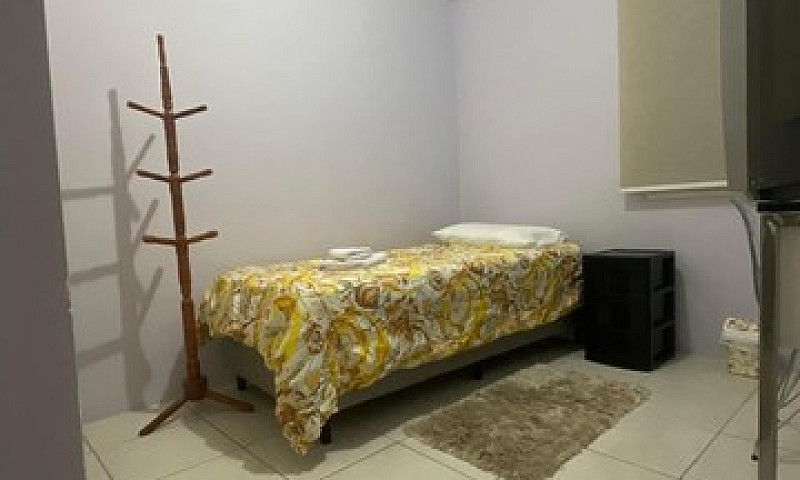 Quarto Para Mulheres...