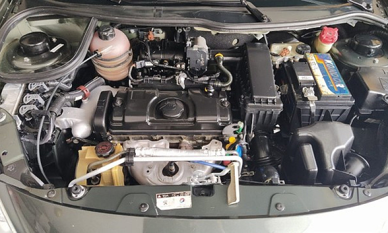 Peugeot 207 1.4 Xr C...
