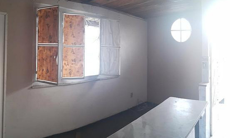 Sobrado De Um Quarto...
