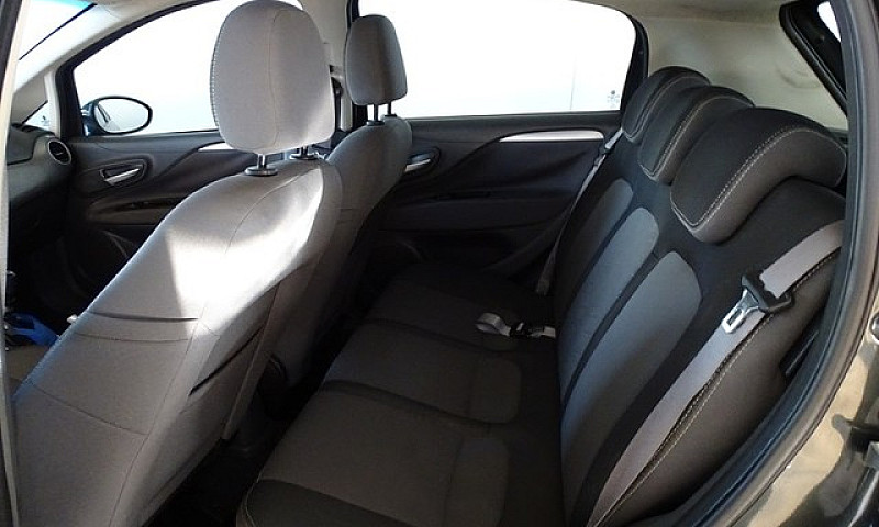 Fiat Punto Essence 1...