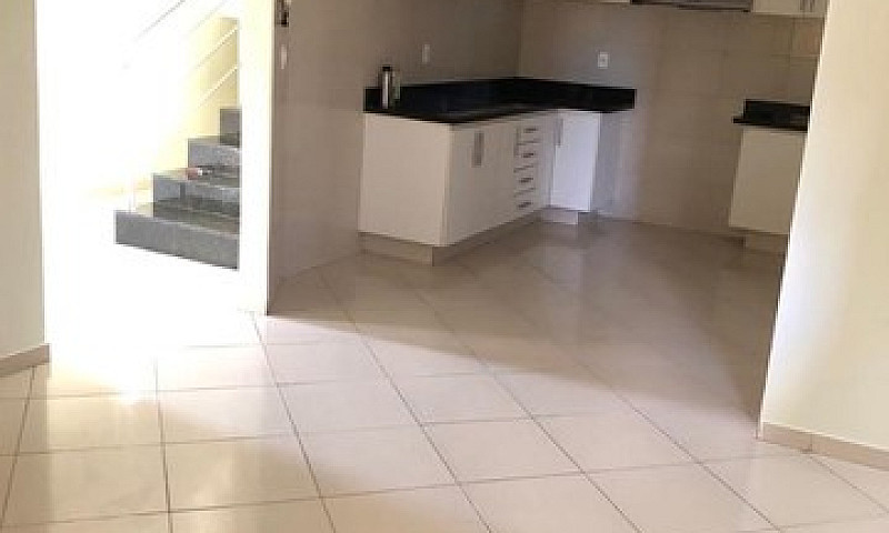 Alugo Excelente Casa...
