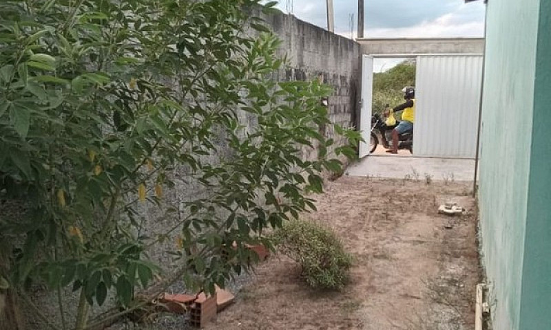 Er Casa Com Quintal ...