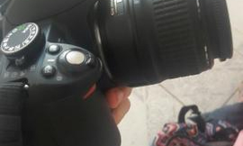 Nikon D3000 Em Perfe...