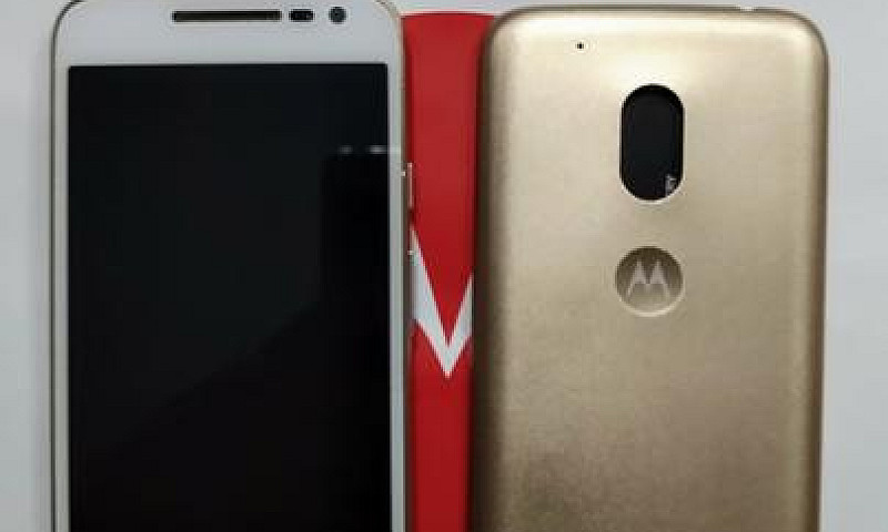 Moto G4 Play...