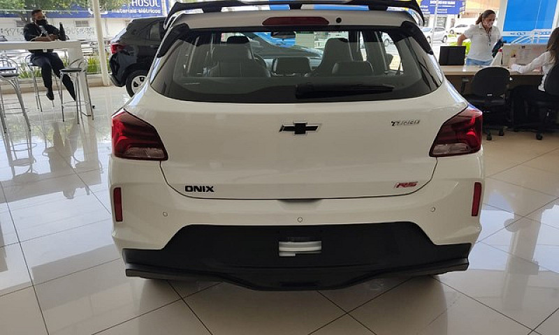 Chevrolet Onix Rs 1....