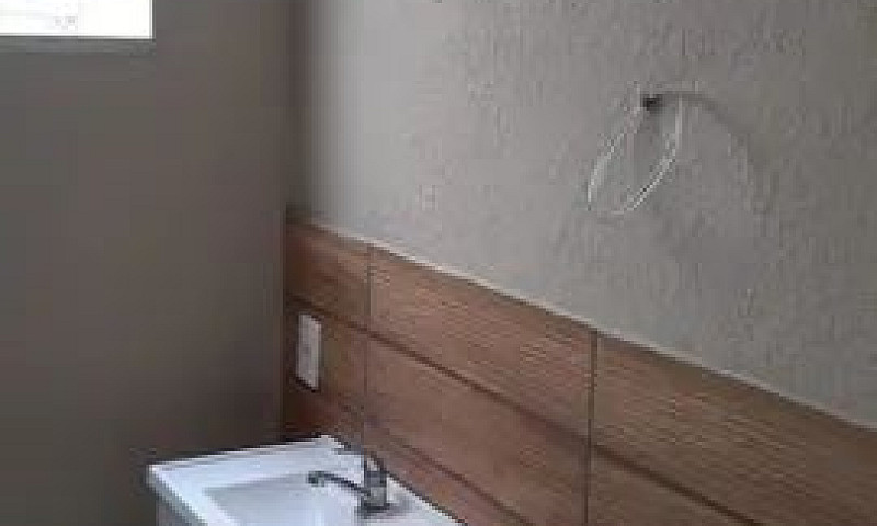 Aluga Se Apartamento...