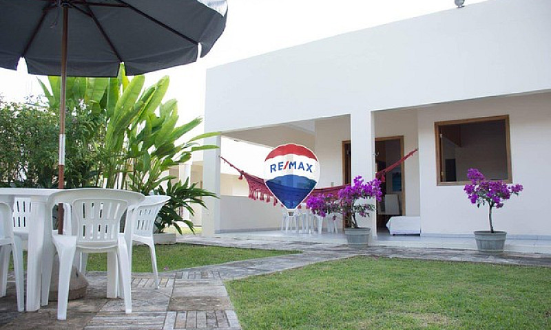 Vende Linda Casa Com...
