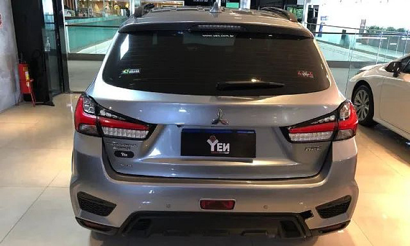 Mitsubishi Outlander...