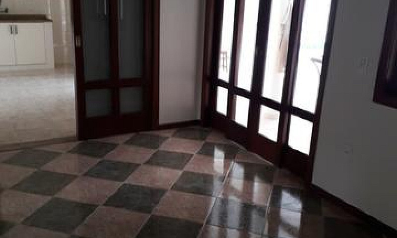 Casa De Alto Padrão...