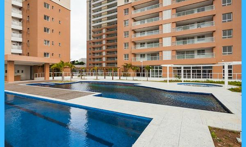 3/4 No Greenville Pl...