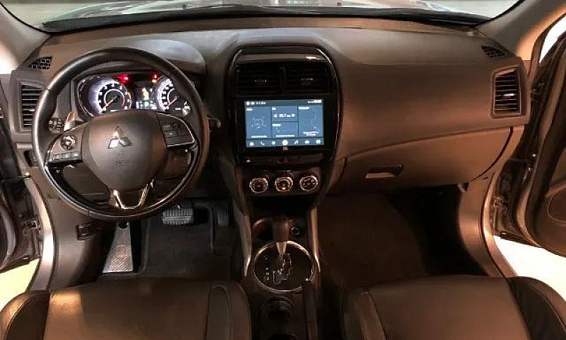 Mitsubishi Outlander...