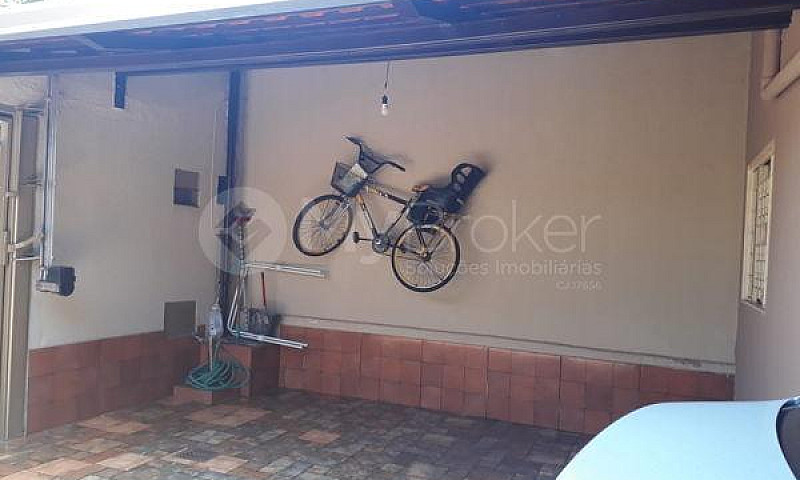 Casa  Com 3 Quartos ...
