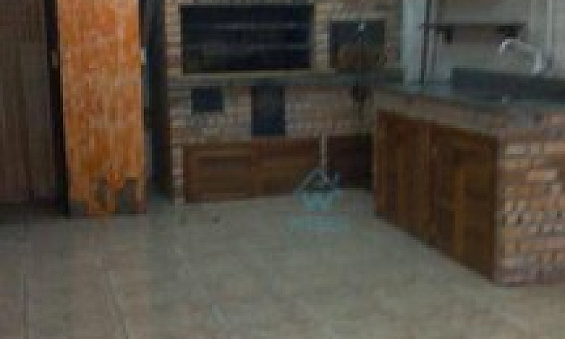 Casa Com 3 Dormitóri...