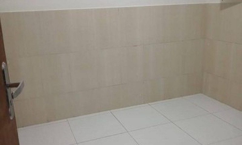 Casa Com 2 Dormitóri...