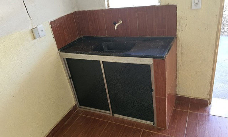 Aluga Barracão  Novo...