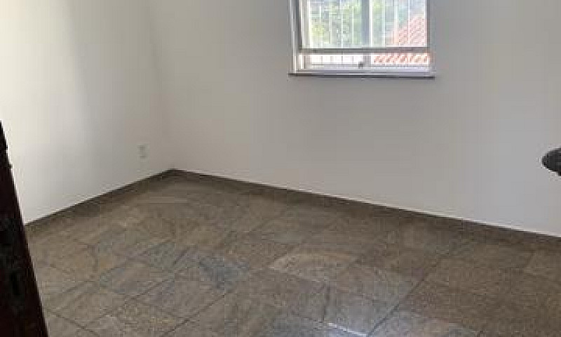 Apartamento 2/4 Sant...