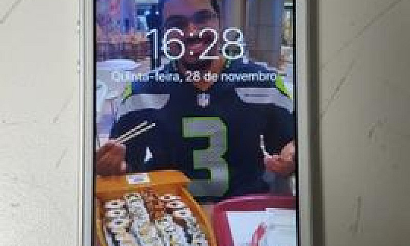 Iphone Se 64Gb...
