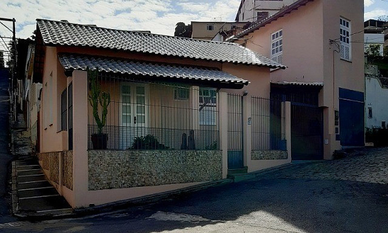 Casa No Centro De Ca...