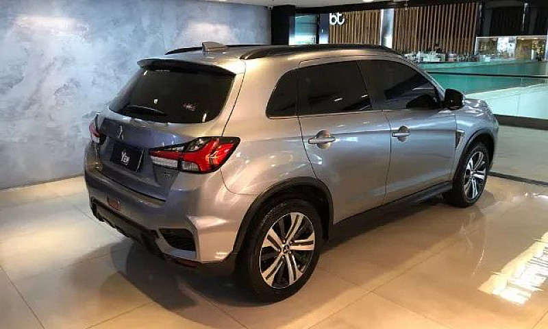 Mitsubishi Outlander...