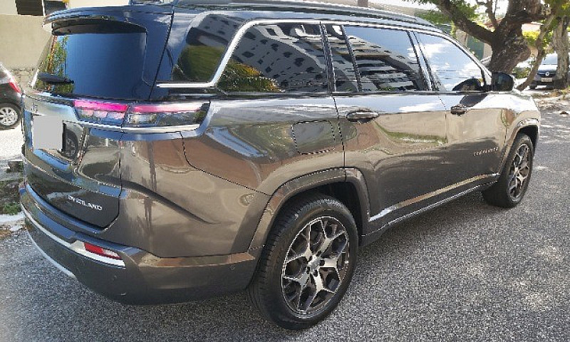 Commander Overland T...