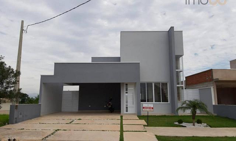 Casa Com 3 Dormitóri...