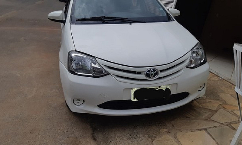 Etios Sedan Xs 1.5 A...