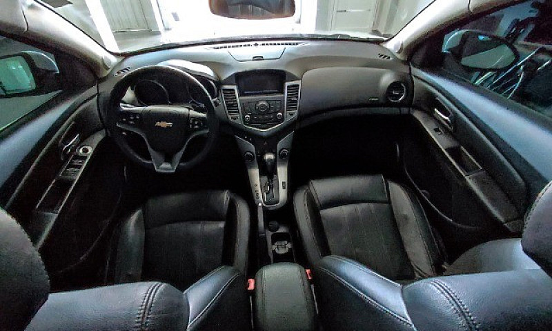 Chevrolet Cruze Seda...