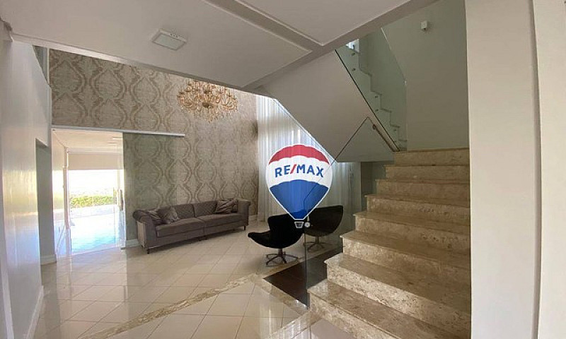 Casa Com 4 Dormitóri...