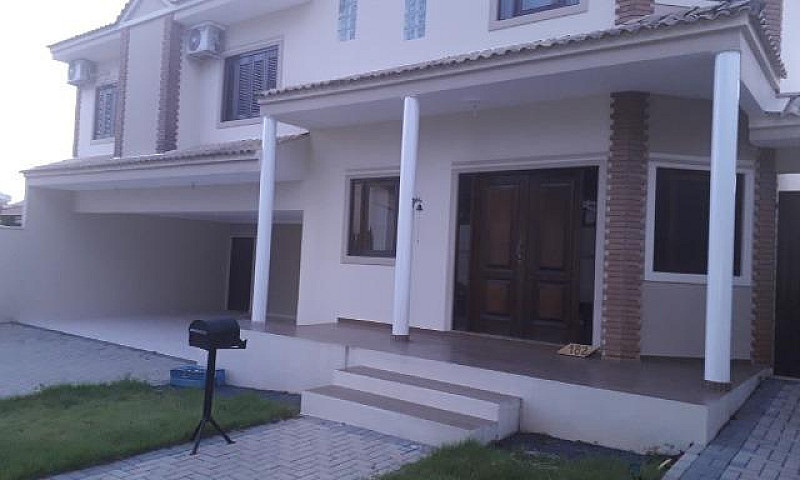 Casa De Alto Padrão...