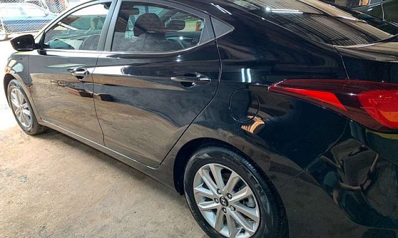 Hyundai Elantra - 20...