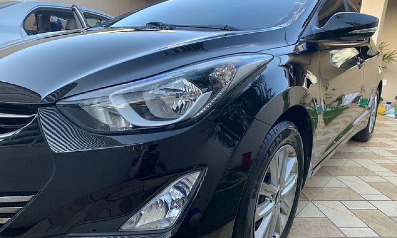 Hyundai Elantra - 20...
