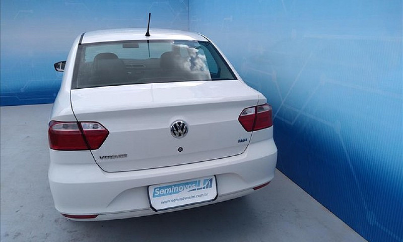 Volkswagen Voyage 1....