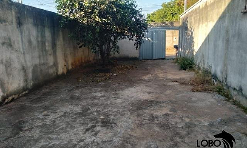 Goiânia - Casa Padrã...