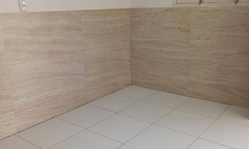Casa Com 2 Dormitóri...