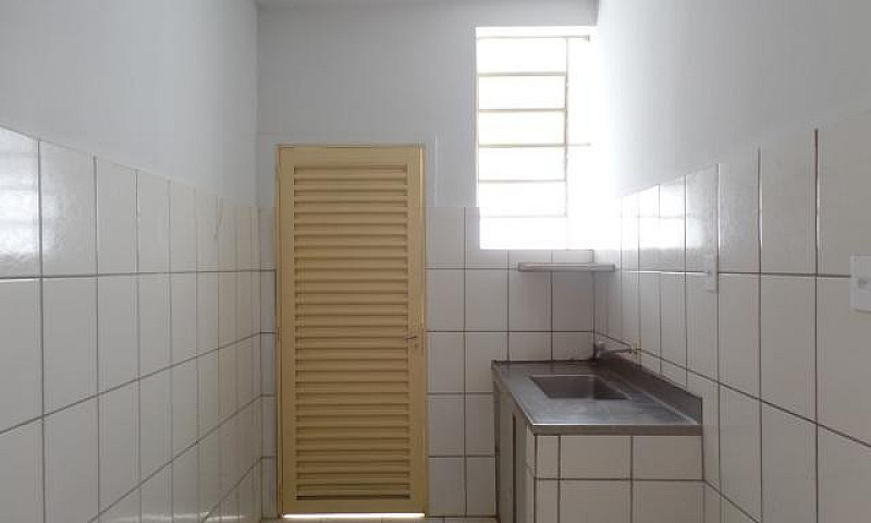 Goiânia - Casa Padrã...