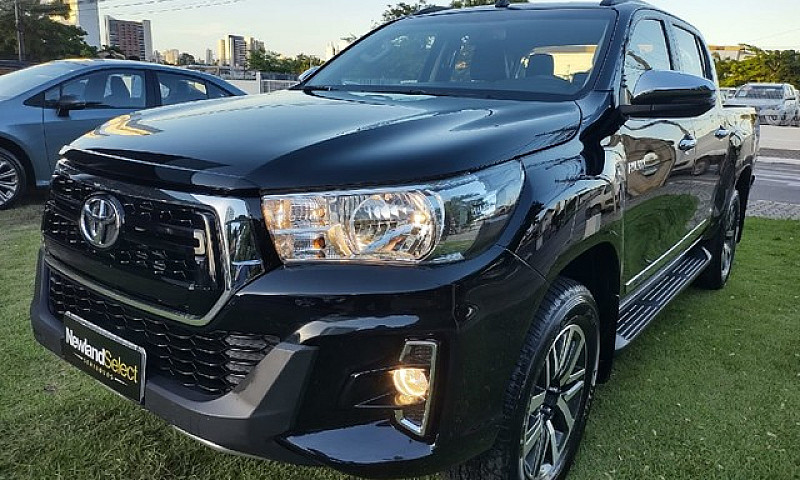 Toyota Hilux 2.8 Srv...
