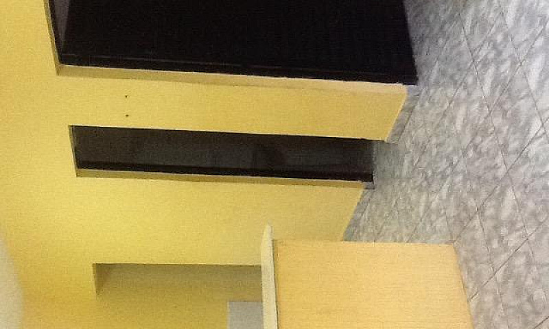 Apto Com 1 Quarto...