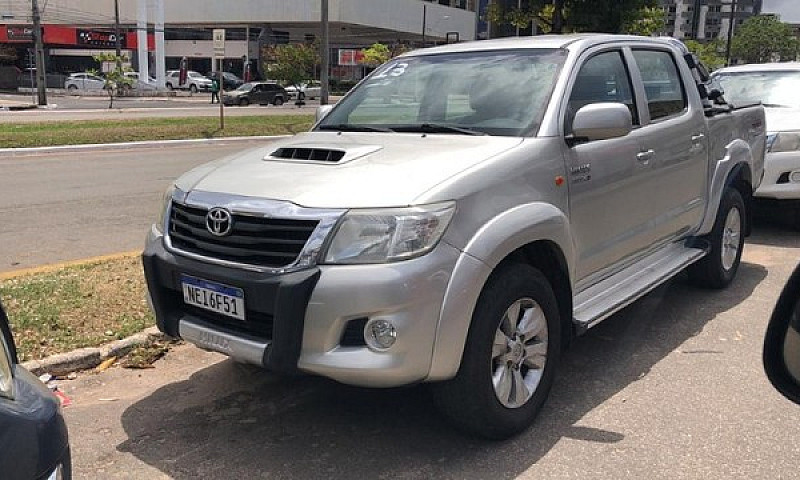 Toyota Hilux Std 201...